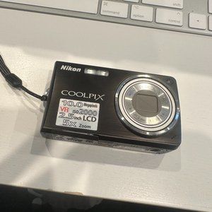 COPY - Nikon Digital Camera